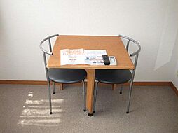 JR東海道本線 三島駅 バス12分 萩ヶ窪上下車 徒歩4分の賃貸アパート 2階1Kのリビング/ダイニング