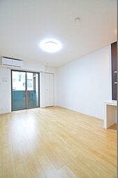 フォンターナ・コルソ 101 1階1Kのリビング/ダイニング