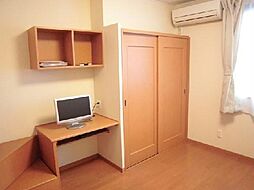 レオパレスＳＵＮＳＨＩＮＥ 102 1階1Kのリビング/ダイニング