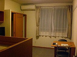 レオパレスヴィブアン 202 2階1Kのリビング/ダイニング