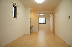 Ｇ−フォレストI 201 2階1LDKのリビング/ダイニング