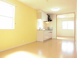 ビッグ・ツリー 101 1階1LDKのリビング/ダイニング