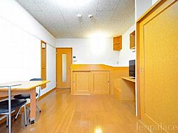 レオパレスＥＩＫＩ 104 1階1Kのリビング/ダイニング