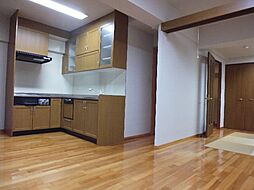 レ・ゼフィール 105 1階1LDKのリビング/ダイニング