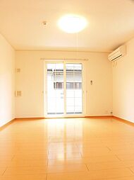 ｐａｔｉｏ千波 1階ワンルームのリビング/ダイニング