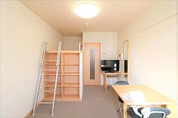 JR東海道・山陽本線 西大路駅 徒歩16分の賃貸マンション 4階1Kのリビング/ダイニング