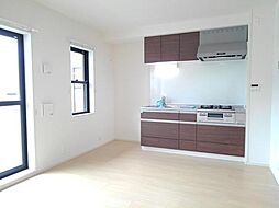 JR東海道・山陽本線 山科駅 徒歩17分の賃貸マンション 2階1LDKのリビング/ダイニング