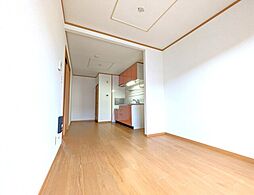 ソレアード小野Ａ 202 2階2DKのリビング/ダイニング