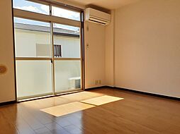 カーサヴィオラ 101 1階1Kのリビング/ダイニング