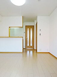 ベラカーサ 203 2階1LDKのリビング/ダイニング