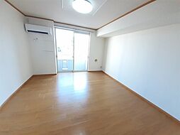 バウム　ハウス　ＯＭＩＫＡ 1階ワンルームのリビング/ダイニング