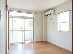 ファンタジアI 104 1階2DKのリビング/ダイニング