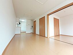 名鉄犬山線 上小田井駅 徒歩12分の賃貸アパート 2階2LDKのリビング/ダイニング