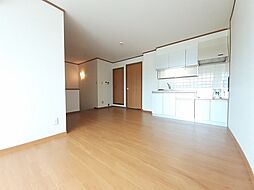 コーポアメニティ 203 2階2LDKのリビング/ダイニング