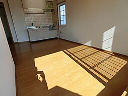 クレストール1037Ｂ 2階2LDKのリビング/ダイニング