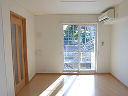 小田急小田原線 町田駅 バス10分 ストアー前下車 徒歩6分の賃貸アパート 1階1LDKのリビング/ダイニング