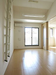 愛知環状鉄道 六名駅 徒歩13分の賃貸アパート 2階2LDKのリビング/ダイニング