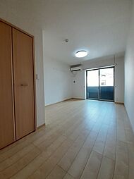 ヴェスペリア 103 1階1Kのリビング/ダイニング