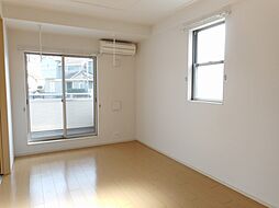 イーストリバティーIII 2階2LDKのリビング/ダイニング