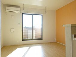 近鉄名古屋線 川越富洲原駅 徒歩33分の賃貸アパート 2階1LDKのリビング/ダイニング