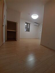 ノイ　ブローテ 101 1階1Kのリビング/ダイニング