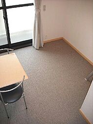 レオパレスＹＵＳＨＩＮ 302 3階1Kのリビング/ダイニング