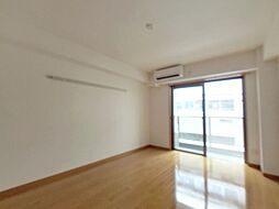 コアロード春日 402 4階1Kのリビング/ダイニング