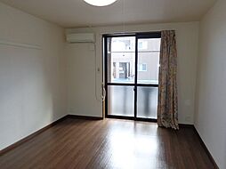 グランティス 1階1Kのリビング/ダイニング