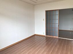 サニーハイツやとみ 2階3DKのリビング/ダイニング