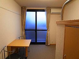 レオパレス川崎港町 3階1Kのリビング/ダイニング