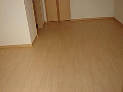 エバー・ＳＡＴＯ 2階1LDKのリビング/ダイニング