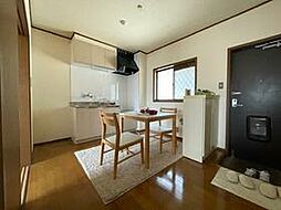 京王線 多磨霊園駅 徒歩11分の賃貸アパート 2階2DKのリビング/ダイニング