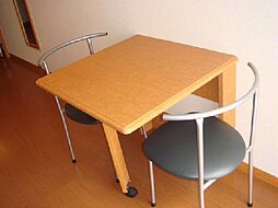 レオパレスソレーユ上地 106 1階1Kのリビング/ダイニング