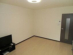 レオネクストフローレンス愛 204 2階1Kのリビング/ダイニング