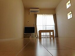 クレイノフェルス 101 1階1Kのリビング/ダイニング