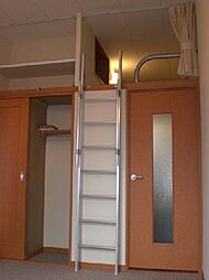 レオパレス三鷹深大寺 204 2階1Kのリビング/ダイニング