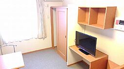 レオパレスクプクプ 203 2階1Kのリビング/ダイニング