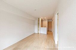 JR関西本線 木津駅 バス5分 市坂下車 徒歩2分の賃貸アパート 2階2LDKのリビング/ダイニング