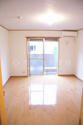 ノイエスグート 2階1Kのリビング/ダイニング