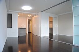 阪急宝塚本線 三国駅 徒歩4分の賃貸マンション 11階1LDKのリビング/ダイニング