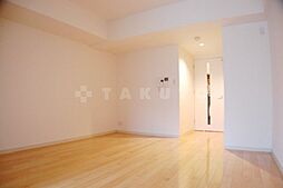 JR東海道・山陽本線 新大阪駅 徒歩3分の賃貸マンション 8階1LDKのリビング/ダイニング