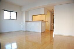 JR東海道・山陽本線 新大阪駅 徒歩3分の賃貸マンション 3階1LDKのリビング/ダイニング