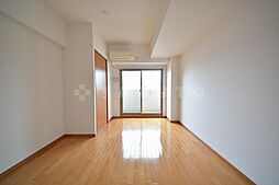 Osaka Metro長堀鶴見緑地線 玉造駅 徒歩1分の賃貸マンション 10階ワンルームのリビング/ダイニング