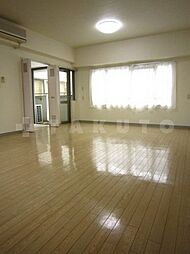 ロイヤルスプリングス 6階1Kのリビング/ダイニング