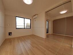 メゾン・ド・ジュネス 3階2LDKのリビング/ダイニング