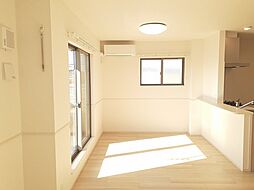 ベル・フィオーレＳ 2階2LDKのリビング/ダイニング