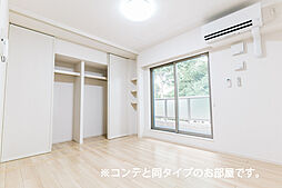 近鉄京都線 上鳥羽口駅 徒歩18分の賃貸アパート 2階1Kのリビング/ダイニング