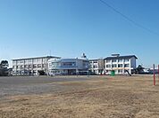 【小学校】菊川市立小笠北小学校まで120ｍ