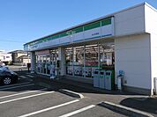 【コンビニエンスストア】ファミリーマート渋川石原店まで750ｍ