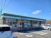 【コンビニエンスストア】ファミリーマート　松岡店まで450ｍ